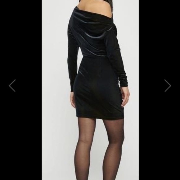 Carey one shoulder velvet dress-Navy - Picture 2 of 3